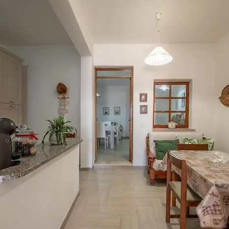 アパート 10min Da Bosa Marina - Con Giardino E Parcheggio *