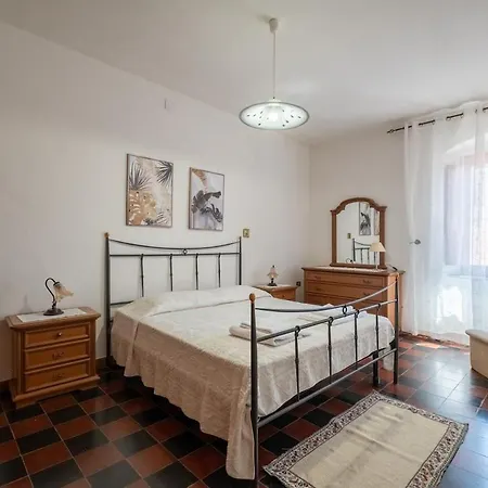 Apartment 10min Da Bosa Marina - Con Giardino E Parcheggio